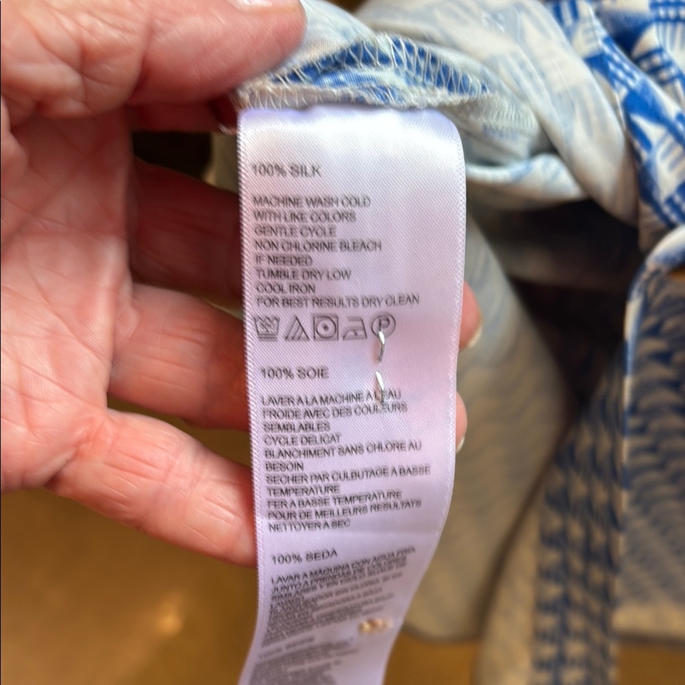 TOMMY BAHAMA Blue Patterned Men's Shirt - Picture 5 of 6